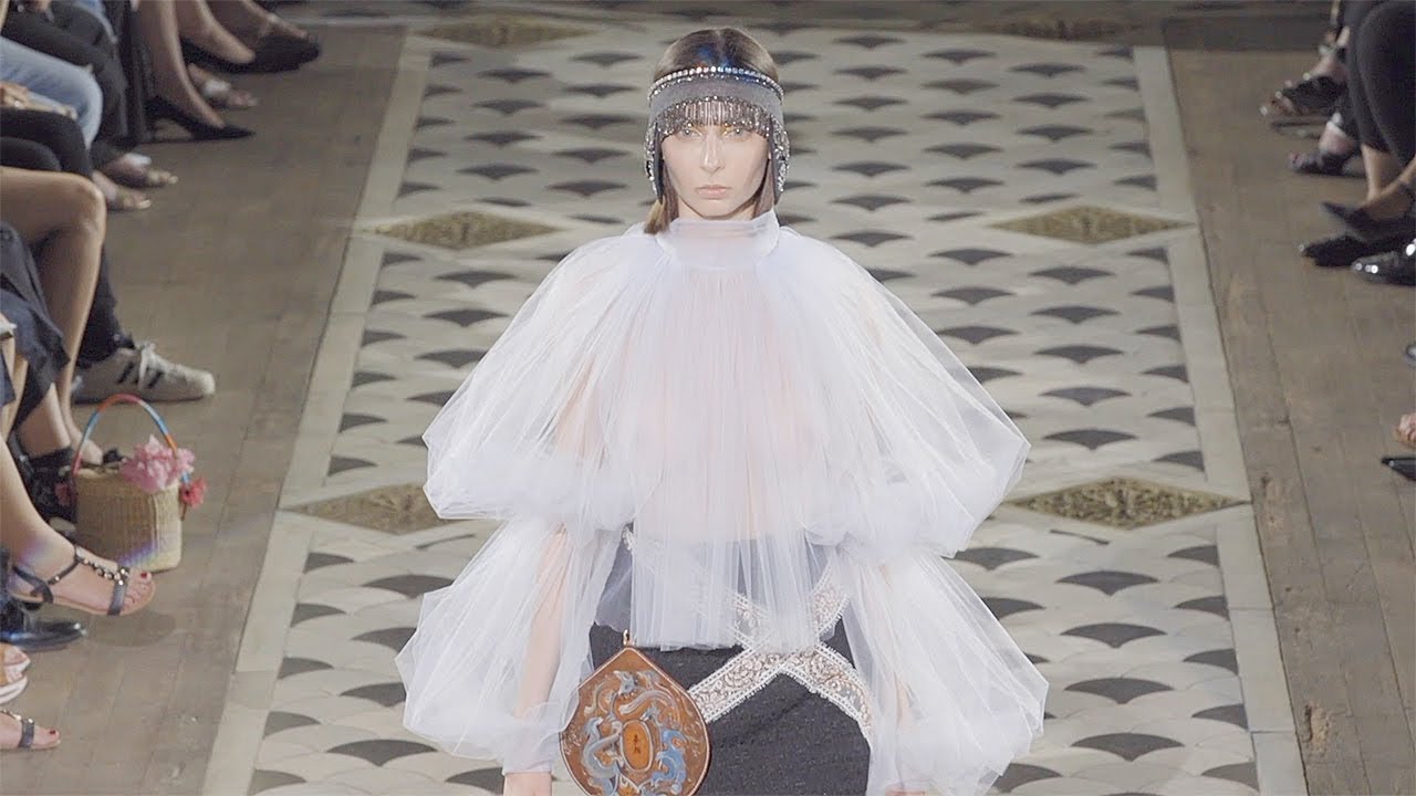 Liu Chao | Fall Winter 2018/2019 (Couture) Full Show | Exclusive