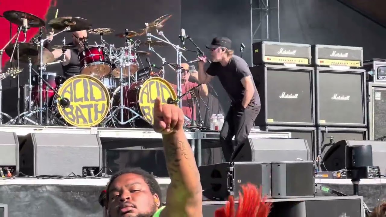 Acid Bath - Tranquilized (Live) 5x9x25 Sonic Temple at the Historic Crew Stadium in Columbus, Oh.