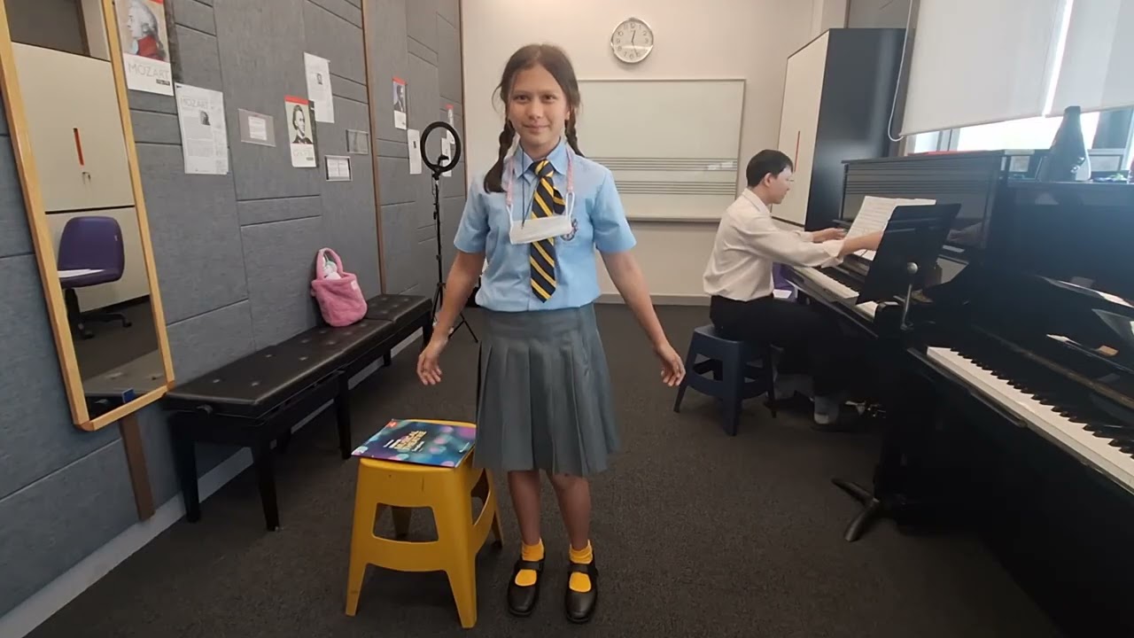 ABRSM grade4 Singing for musical theatre performance passed with distinction.