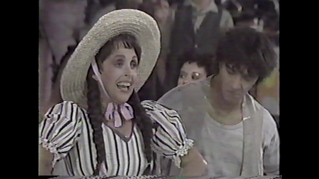 LA PERGOLA DE LAS FLORES  - CARMEN BARROS , ANITA GONZALEZ, HUGO URRUTIA , CANAL 13 1982