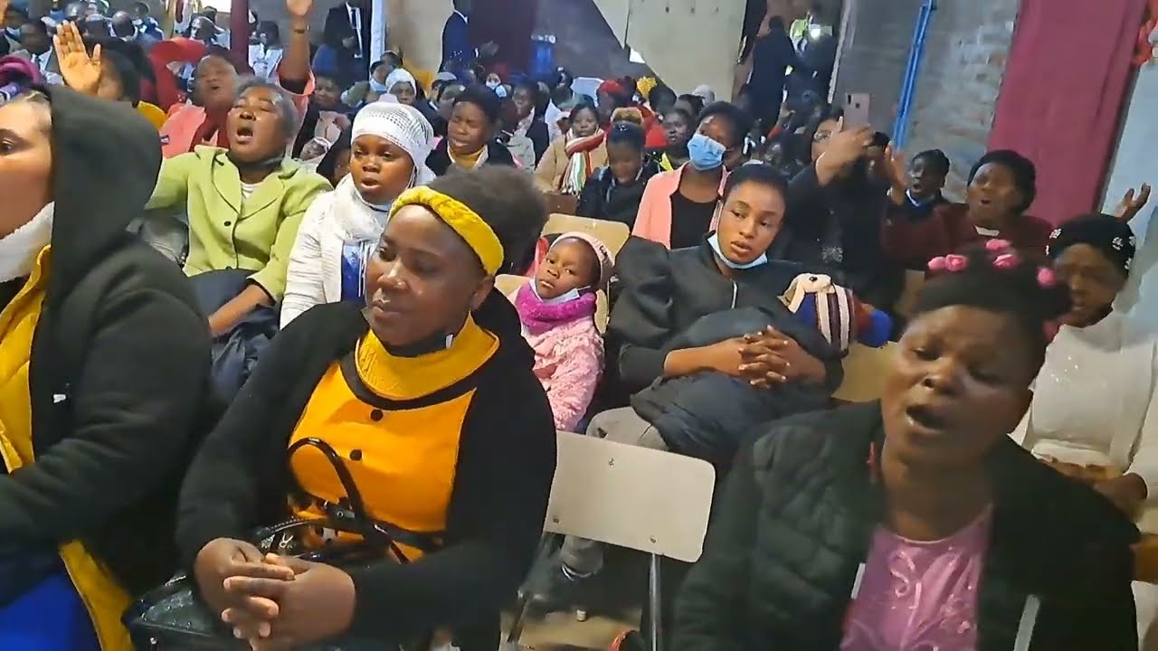 Amou Bondye pi gran pase tout sa lang moun ak zanj ka di (Corps de christ Chile)