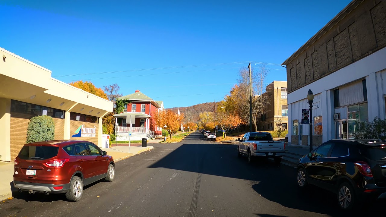 Driving Around Hinton, W.V. 11x12x21