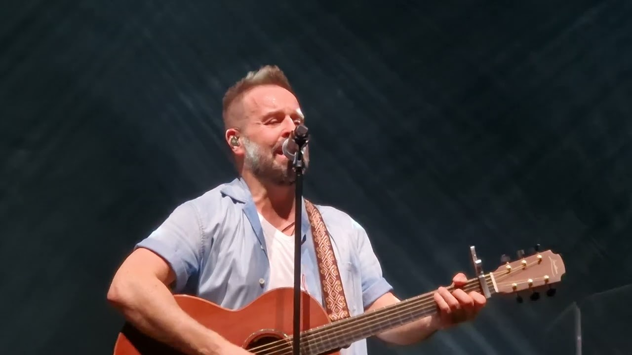Alfie Boe Guiding Light Lowry 2.6.24
