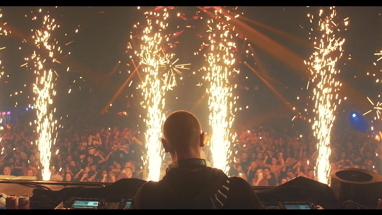 Regain - Crowd Reaction (Official Videoclip)