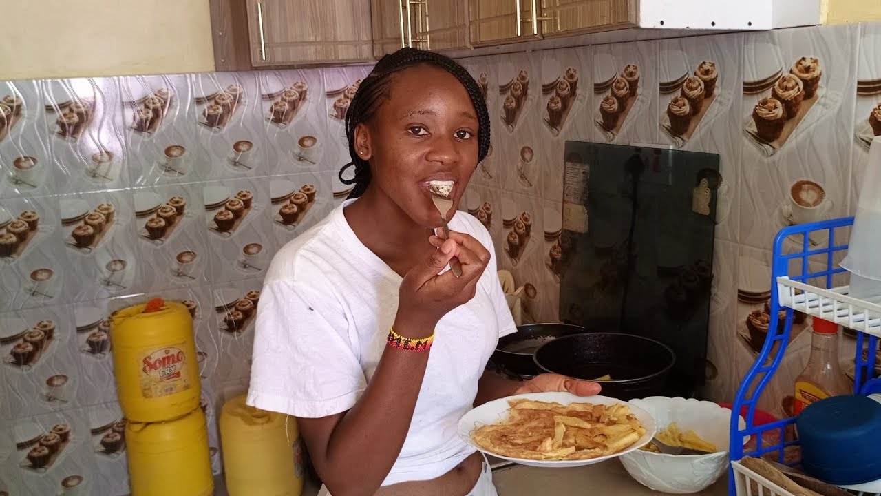 FIRST TIME VILLAGE GIRL USING A COOK || COOKING MOST APPETIZING CHIPS AND EGGS IN THE VILLAGE