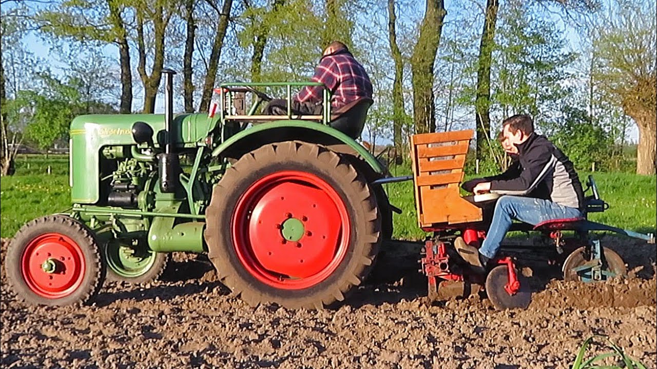 Aardappels poten met Fendt F15 Dieselross en Rau Kombi Aardappel pootmachine / kombigerät