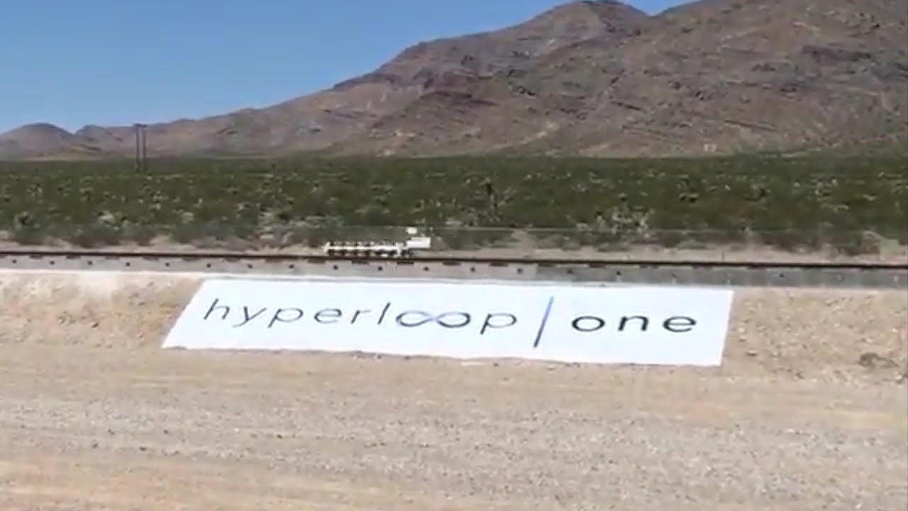 Hyperloop One first test  (close-up & slow motion)