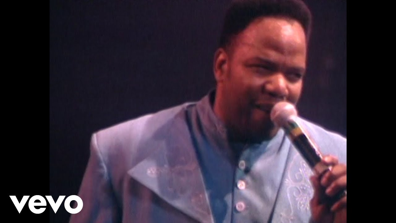 Joyous Celebration - Yimi Lo (Live at the Artscape Theatre - Cape Town, 2003)
