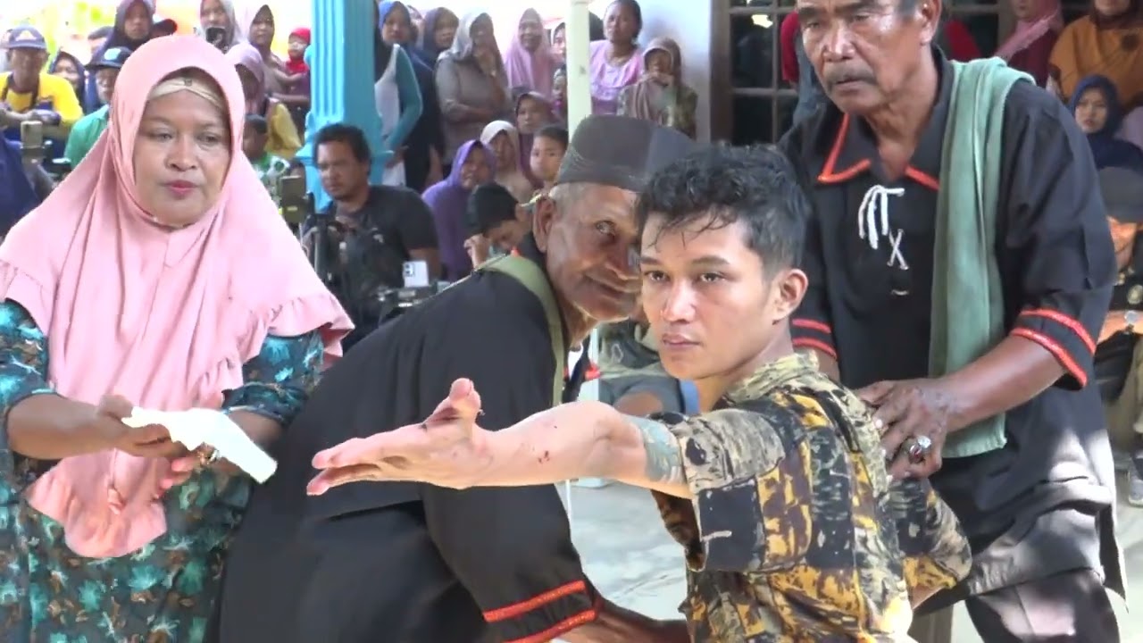 MENEGANGKAN !! DETIK DETIK KESURUPAN SAMPAI NGAMUK