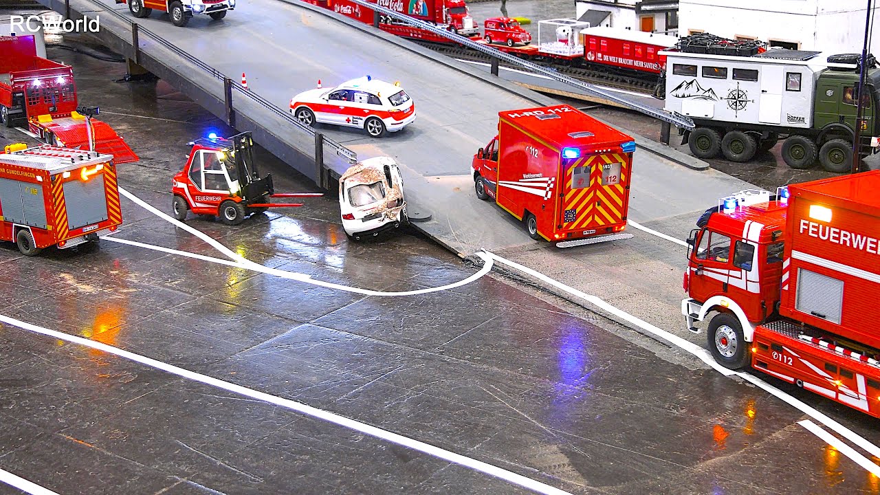 Fantastic Construction Site / RC Trucks Fire Trucks Police Ambulance - Hobbymesse Leipzig 2025 1/2