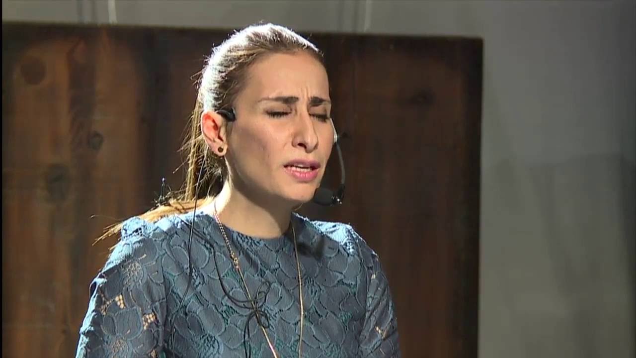 انت ابرع جمال من كل بني البشر , انا لست اشبع من حبيبي