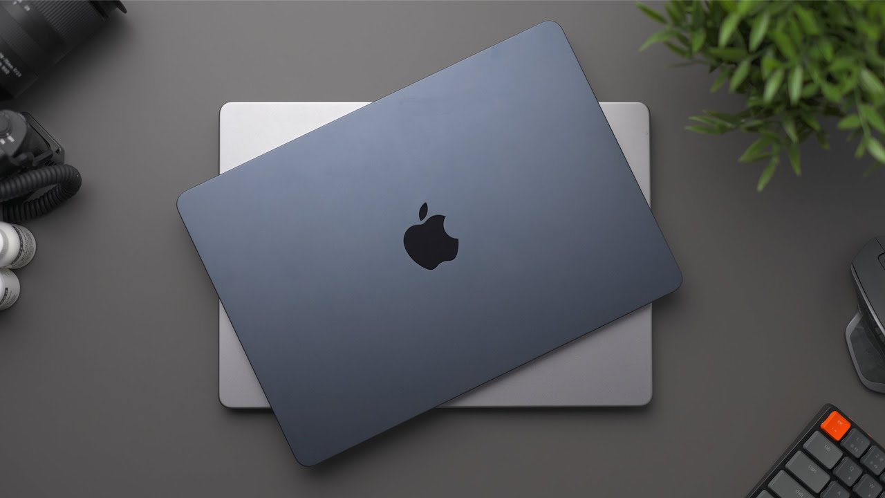 What's Going On With The M2 MacBook Air?