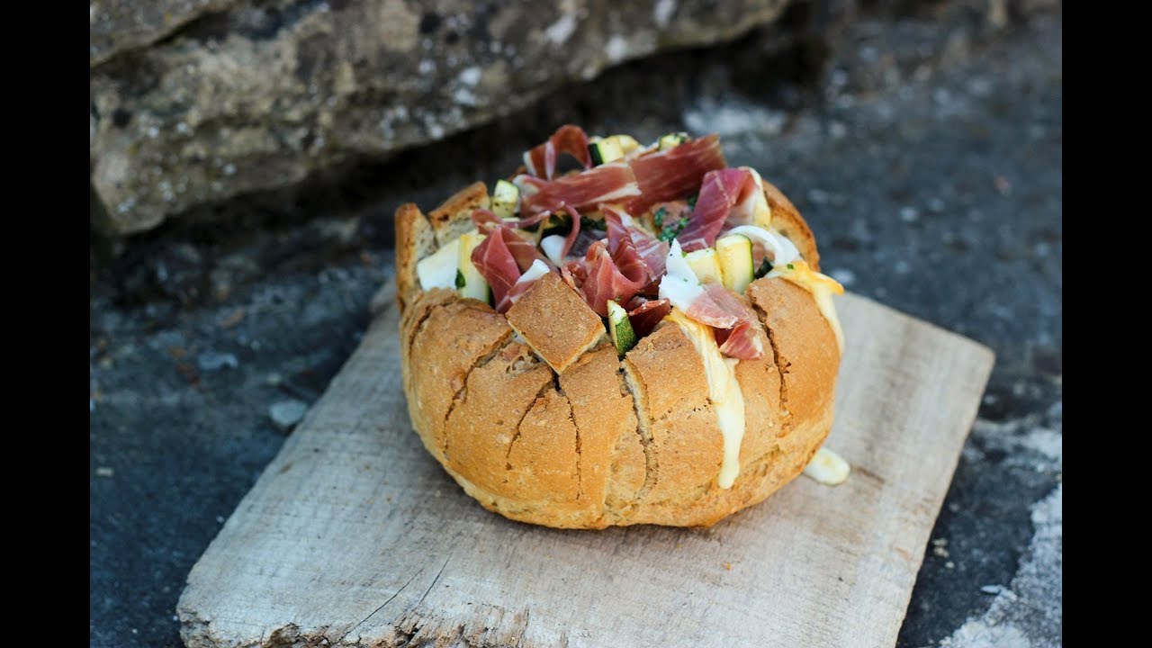 BBQ Vanavond?! - Gevuld brood met geitenkaas en parmaham
