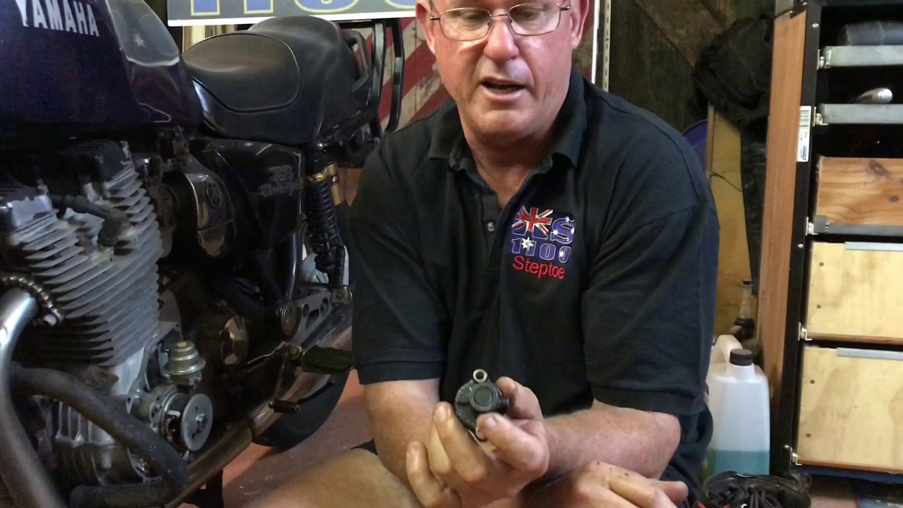 Cam chain adjustment