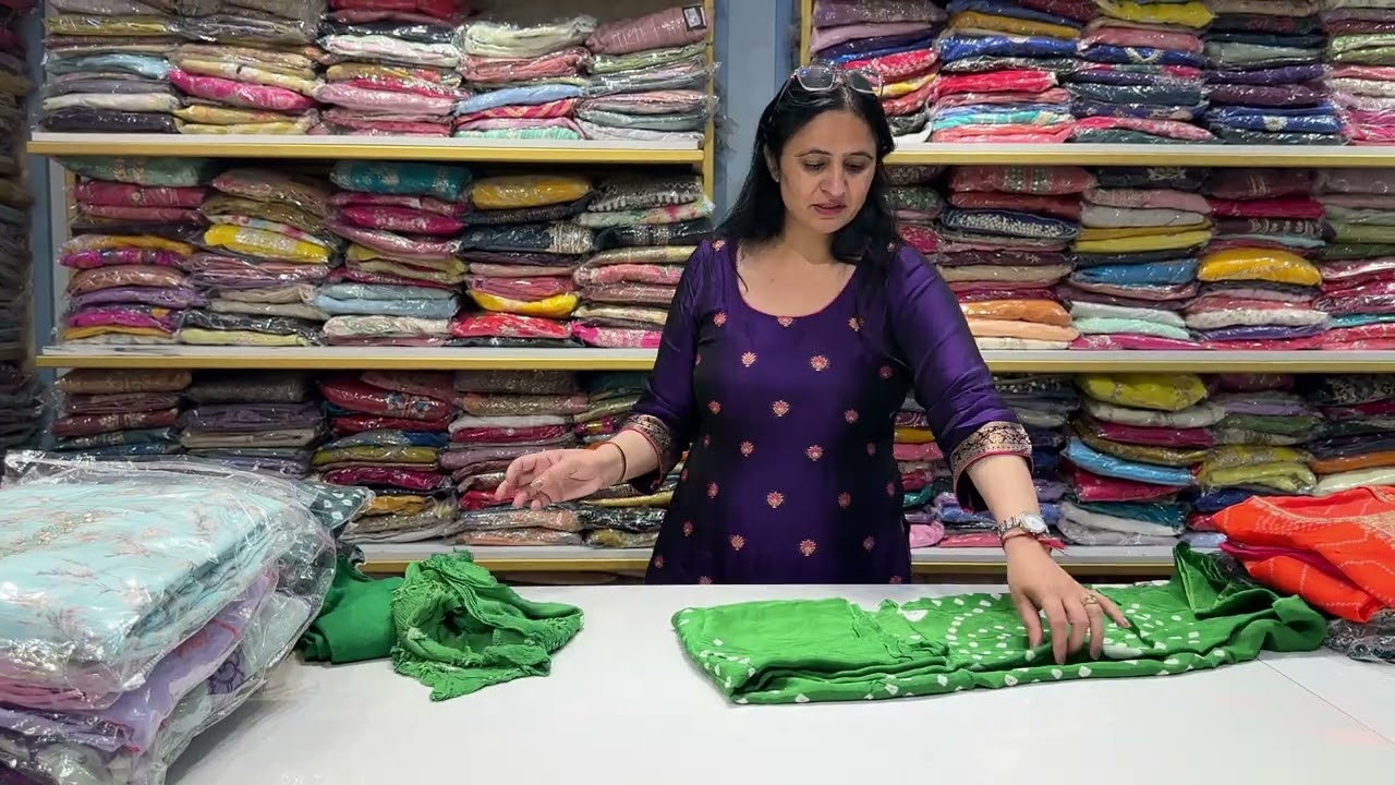 Aaj mix verity aagyi h 🙏🥰🌹💖📞7299525000 or 9992682021 #onlineshopping #dressess #saree 