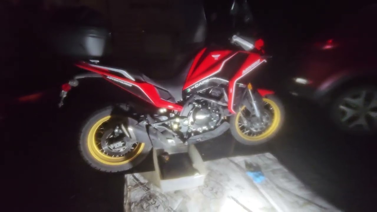 Changing oil and oil filter in the moto morini x-cape