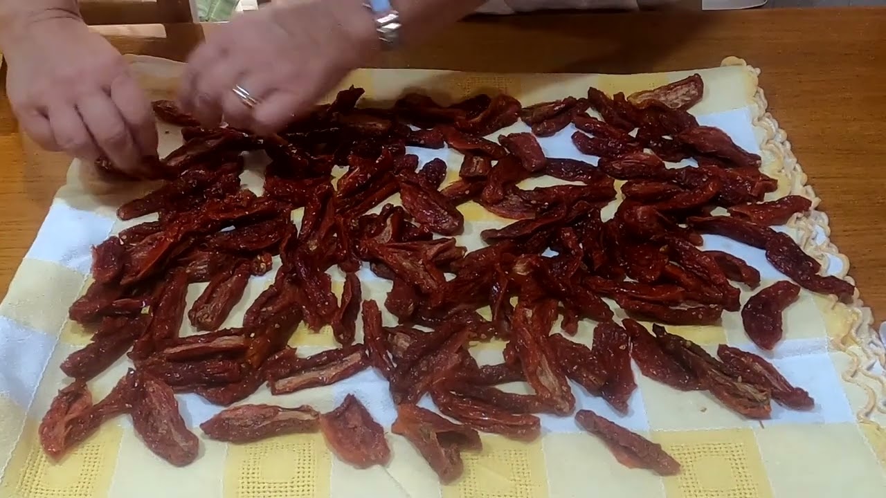 POMODORI SECCHI SOTT'OLIO  🍅🍅🍅 ripieni e non - ricetta facile siciliana-conserve tradizionali