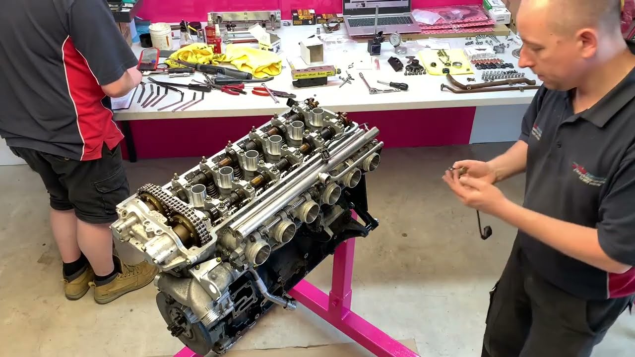 15 minutes of 'after-hours' BMW S54 engine assembly