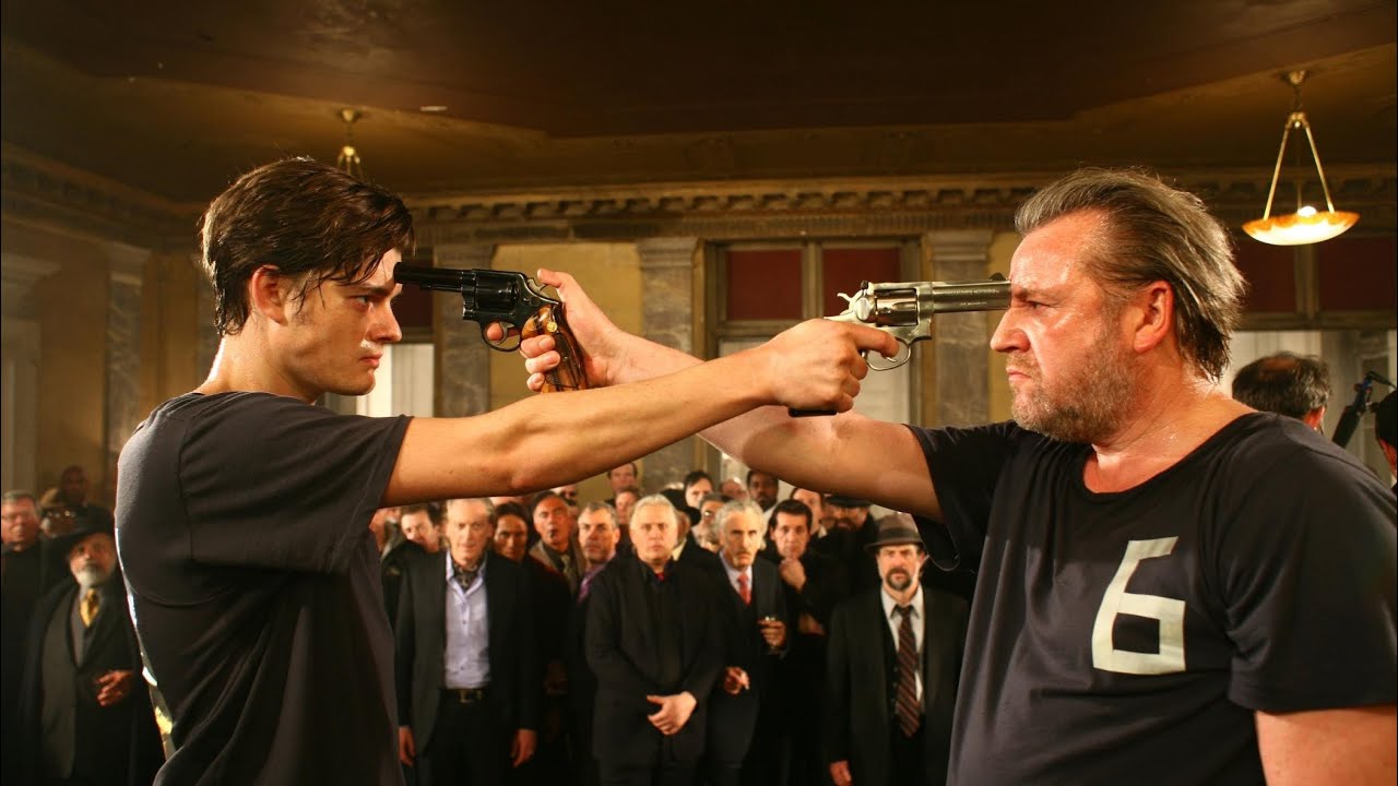 Они играют в жестокую русскую рулетку. #фильм #топ #фильмы #film #кино #movie #top #trending #best