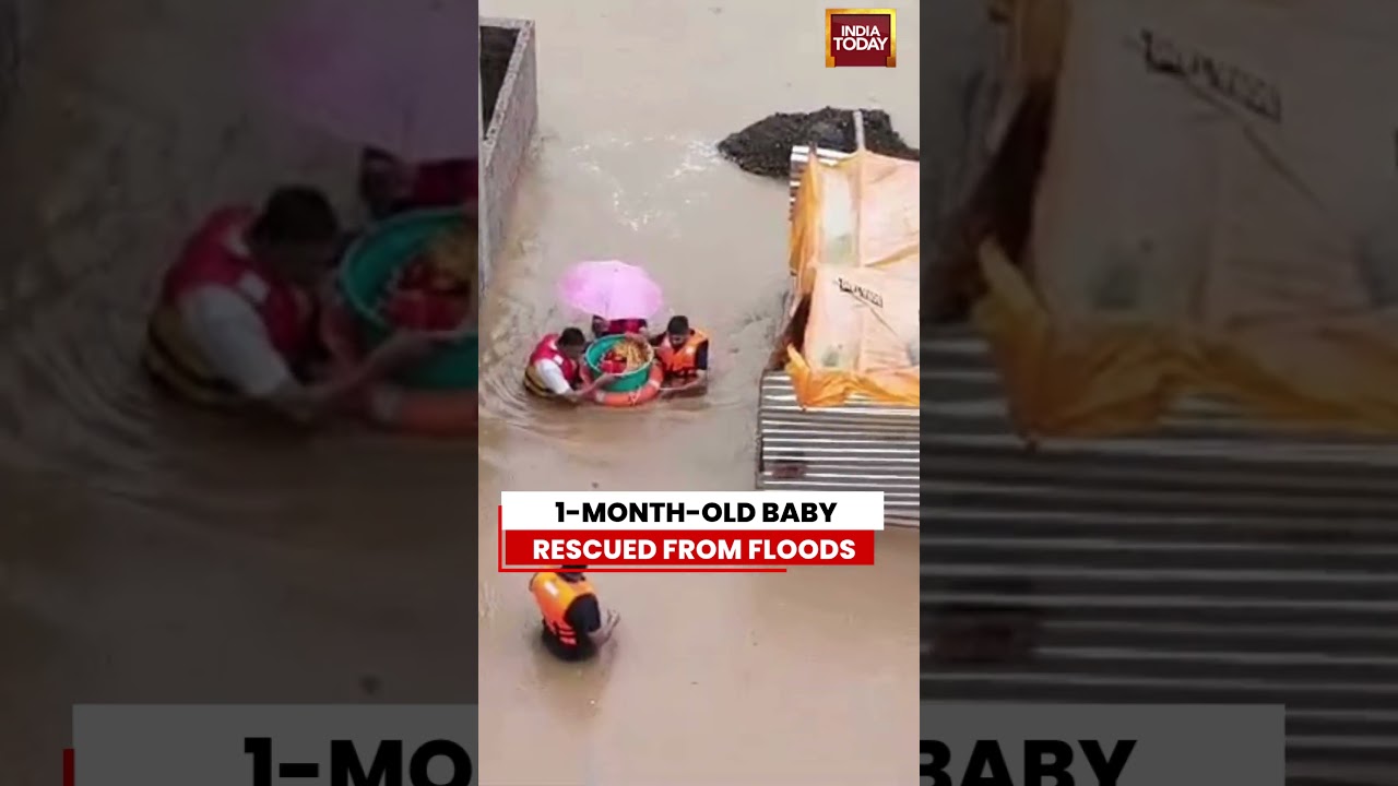 Flood Heroes Save Newborn and Family Trapped in Maharashtra Floods #MaharashtraFloods #BabyRescue