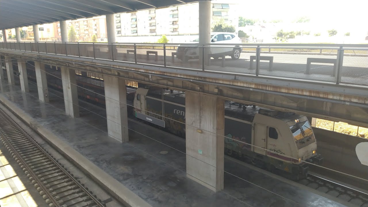 Trenes de todo tipo por Córdoba #6.