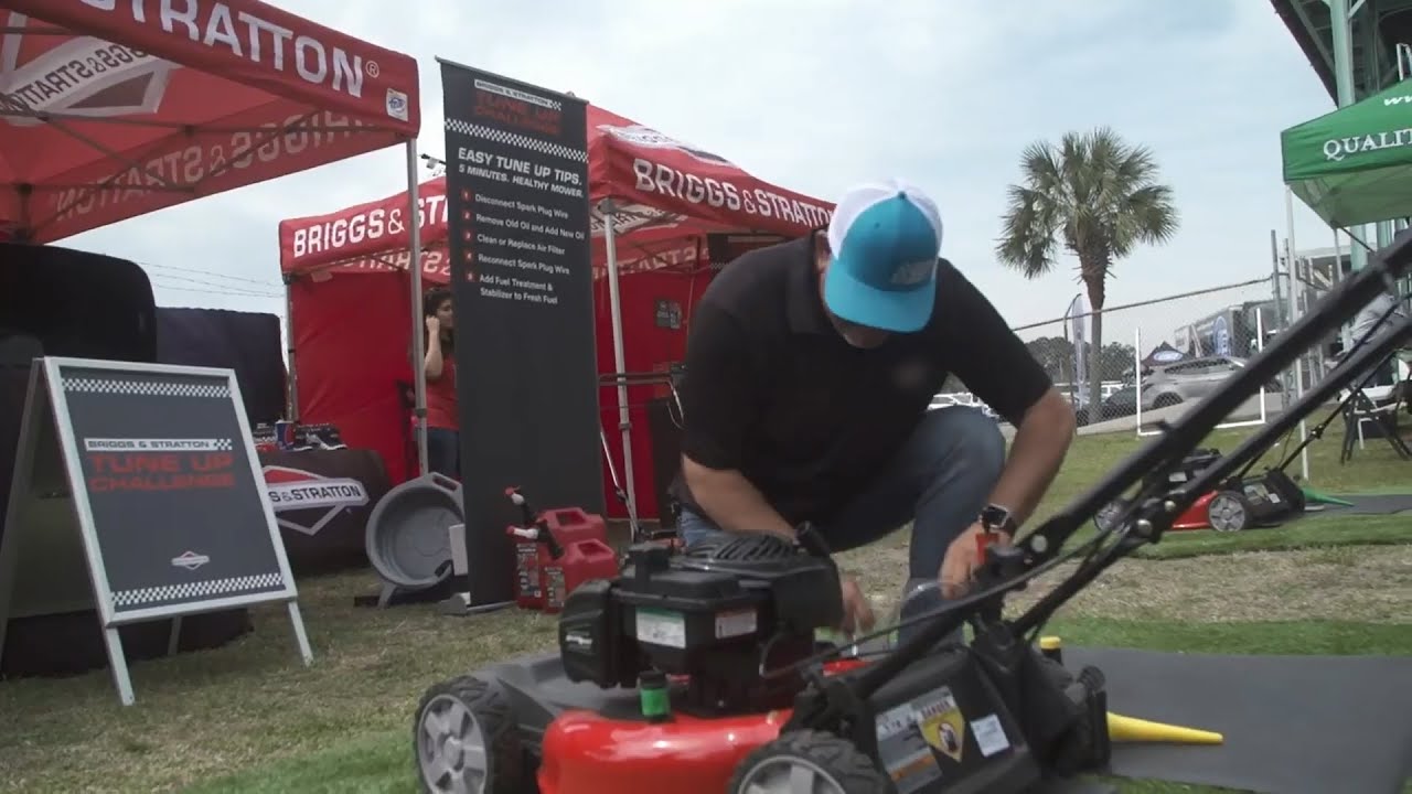 Обслуживание газонокосилки за 3 простых шага | Briggs & Stratton