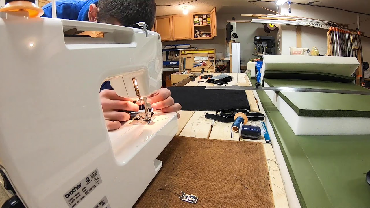 Make a custom mattress - Cutting foam - Sewing covers