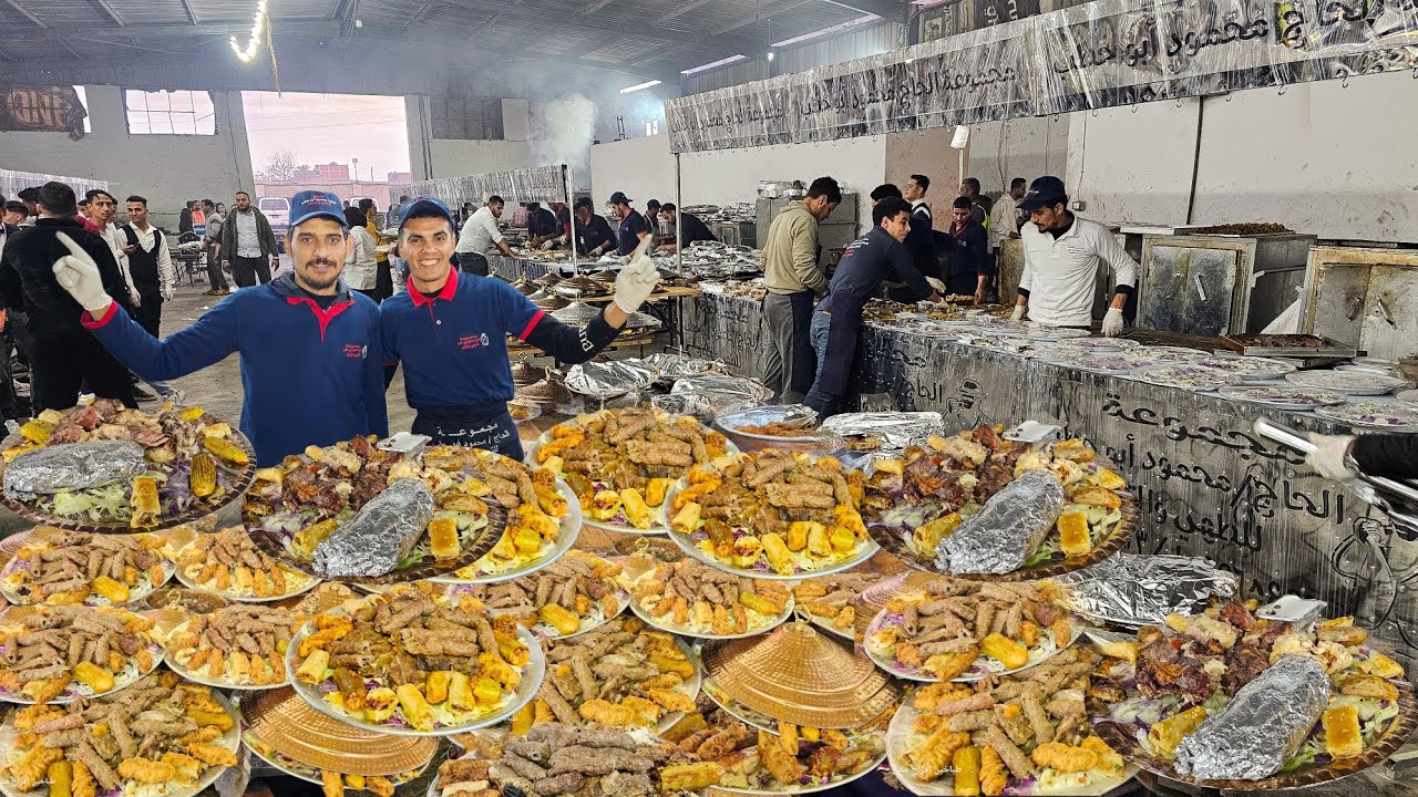 أبو حطب أكبر طباخ في مصر 👌 وأكبر كمية أكل ممكن تشوفها في حياتك 6000 الف شخص سفرة واحدة 😋