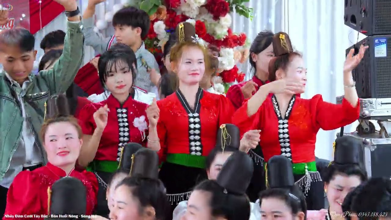 Quá Căng Chị Em Sông Mã & Chị Em Bon Phặng Solo Nhảy Tại Đám Cưới - Thanh Tâm & Đức Trọng