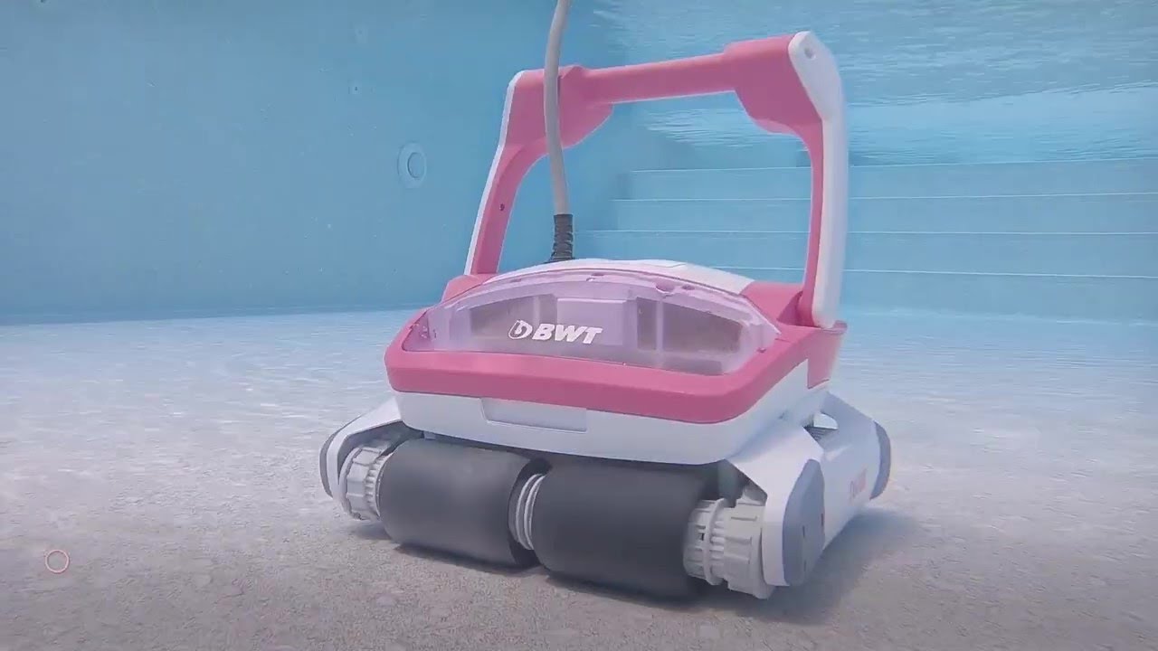 BWT robot limpiafondos de piscina TORNADO D600 APP - www.accesoriospiscinasonline.es