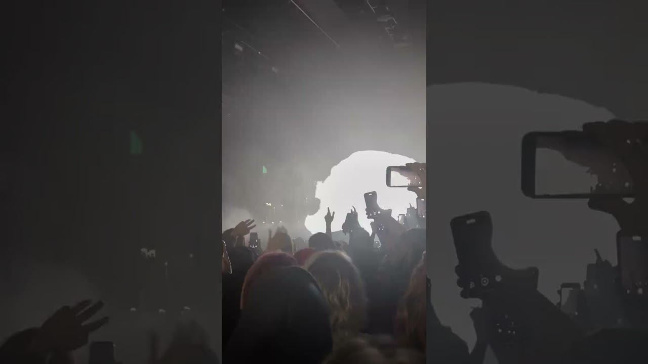 bladee, ecco2k & thaiboy digital - TL;DR - live @ troxy 16/12/25