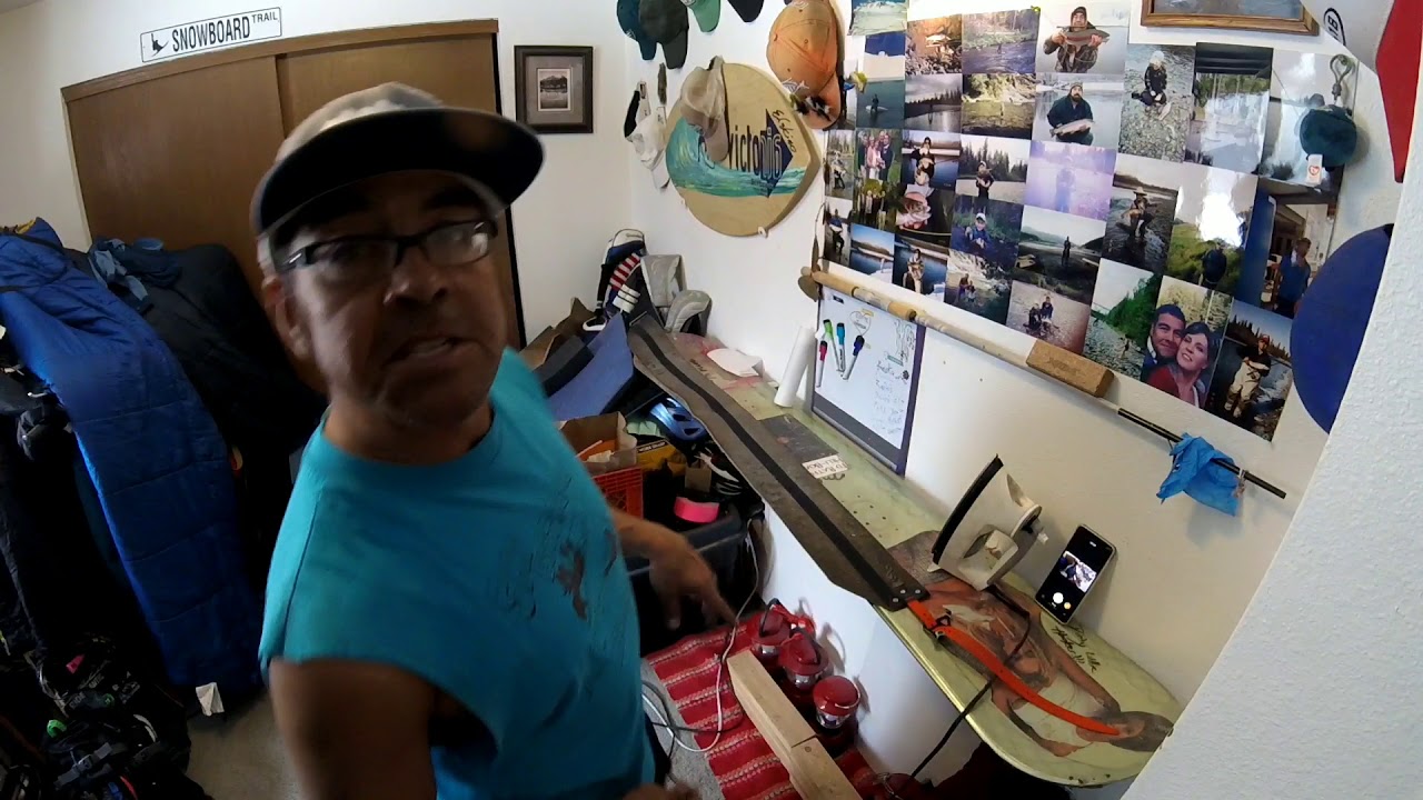 How to refresh your splitboard/ ski skins with parchment paper.