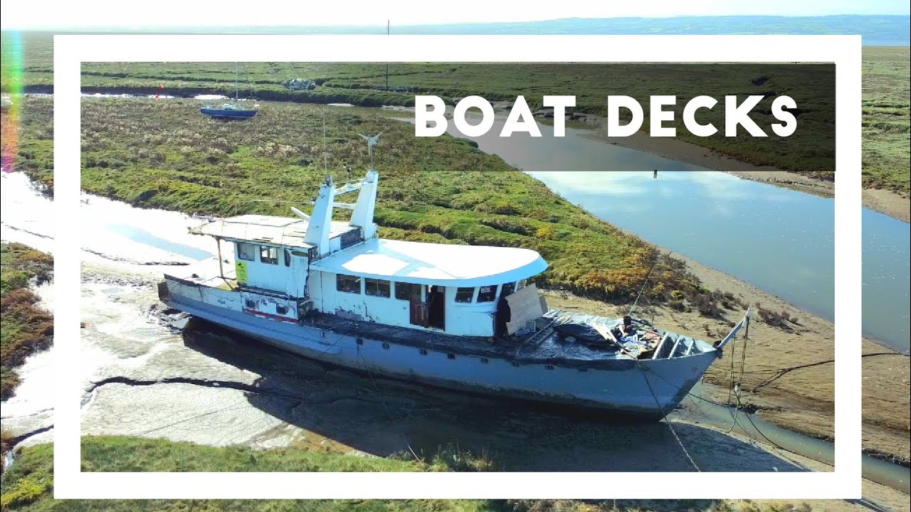 Ep 146- A Decked Out Deck Before Winter? #boatproject #boatrestoration