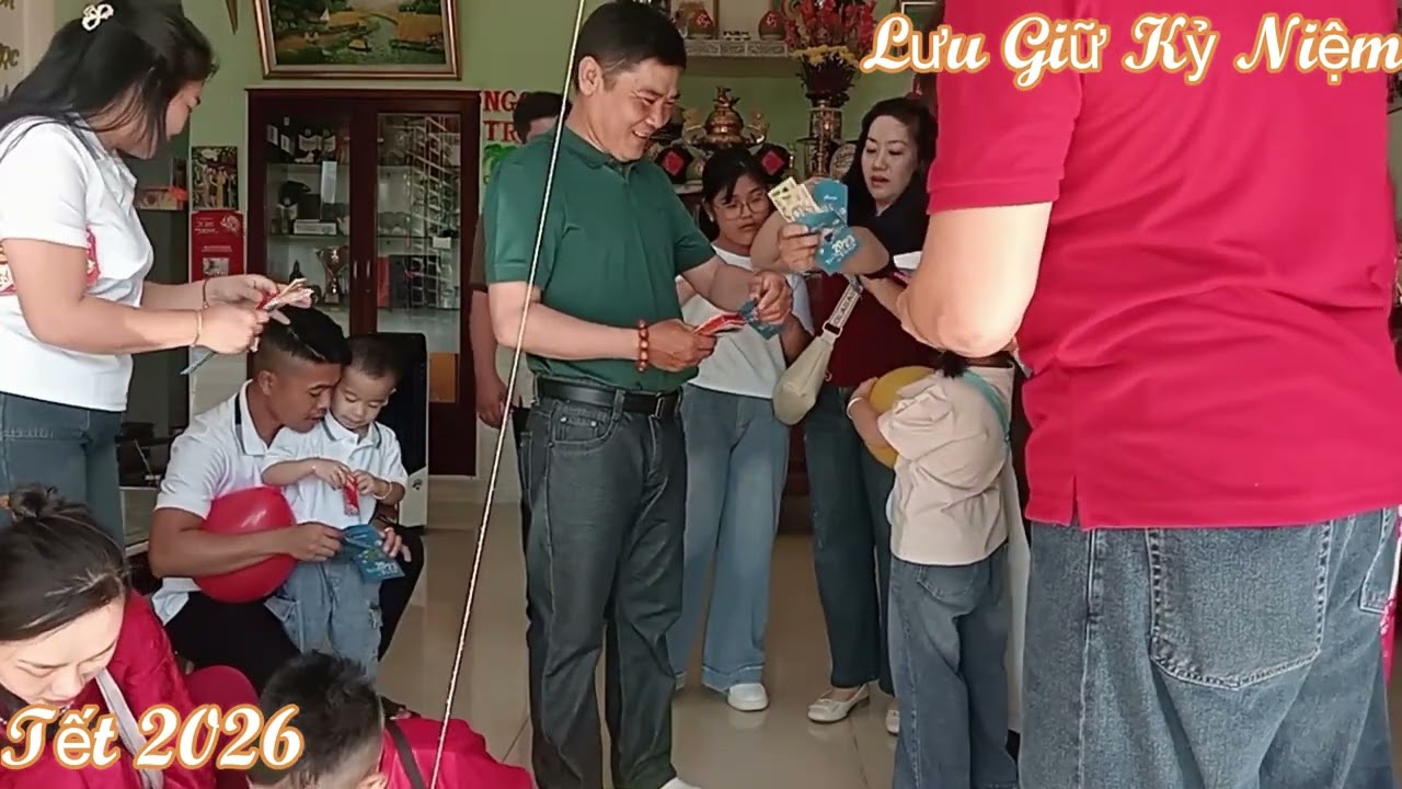 Hái lộc đầu năm| Gia đình Ba Đoạn