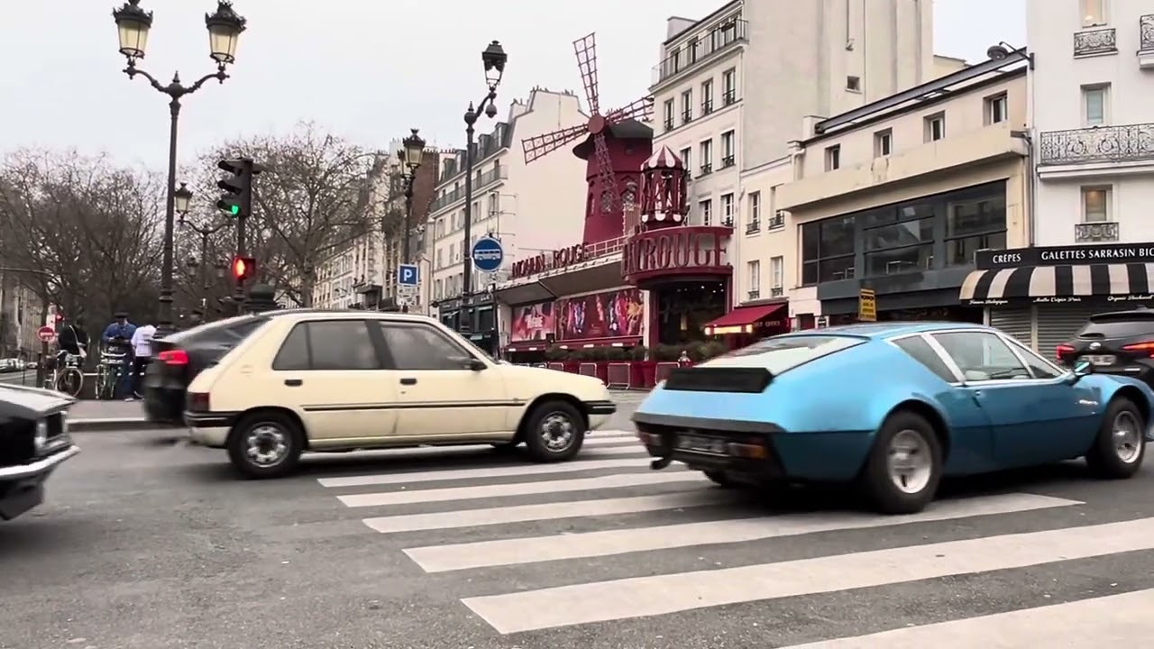 24e Traversée de Paris en véhicules d’époque