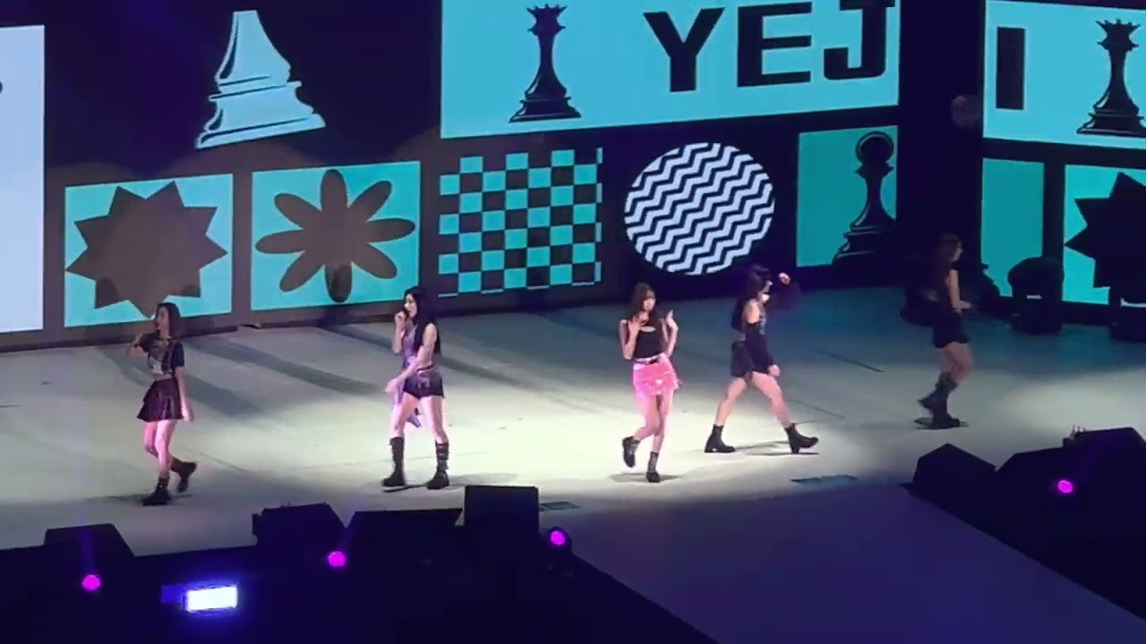 230226 ITZY CHECKMATE in TAIPEI - Wannabe . Dalla Dalla . Sneakers