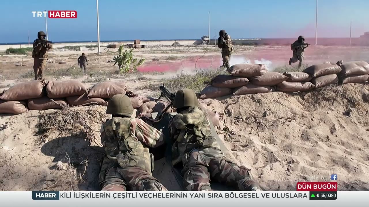 SOMALİ'DEKİ TÜRK ÜSSÜNDE GORGOR'LARIN EĞİTİMİ - SOMALİ TÜRK GÖREV KUVVETİ KOMUTANLIĞI 1/3
