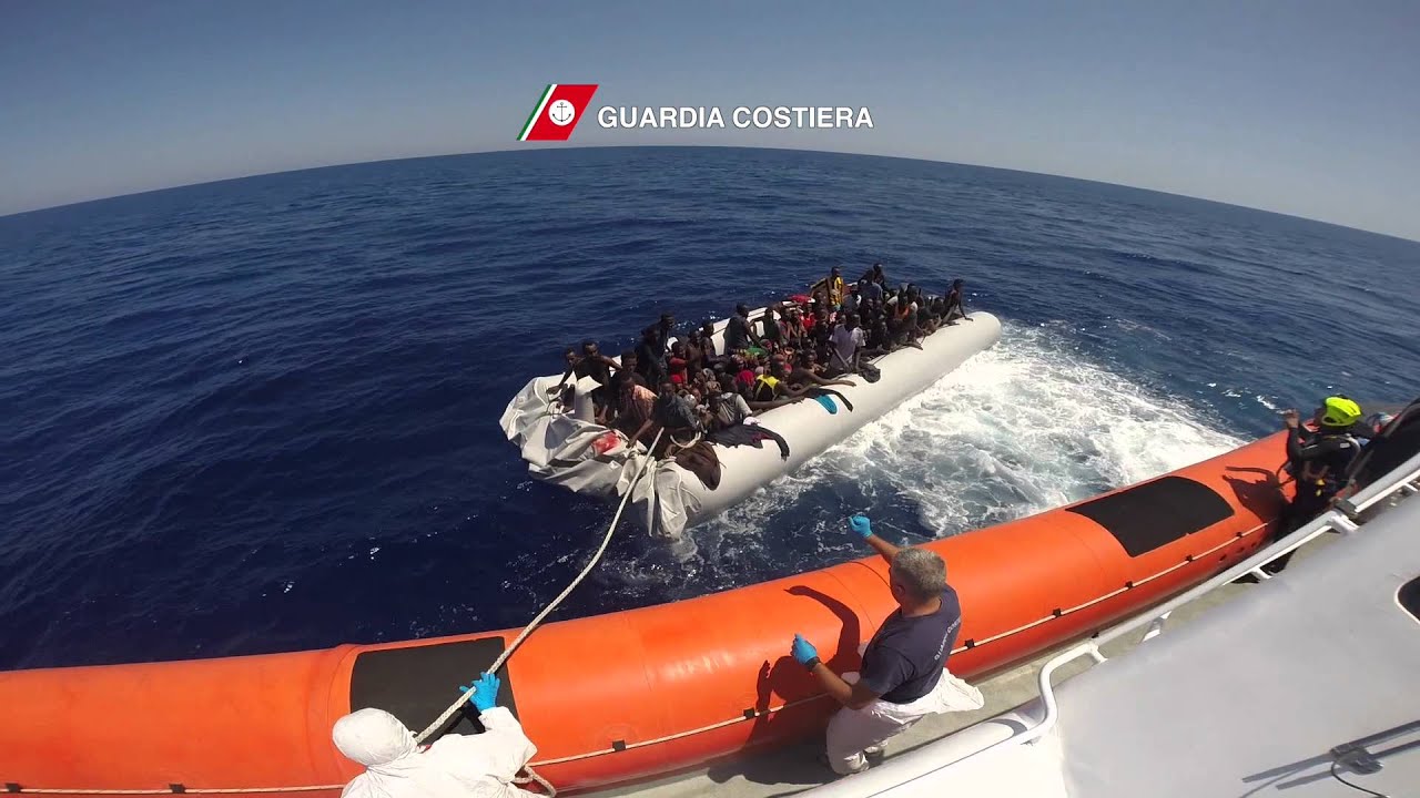 15 08 24 migranti giornalelora