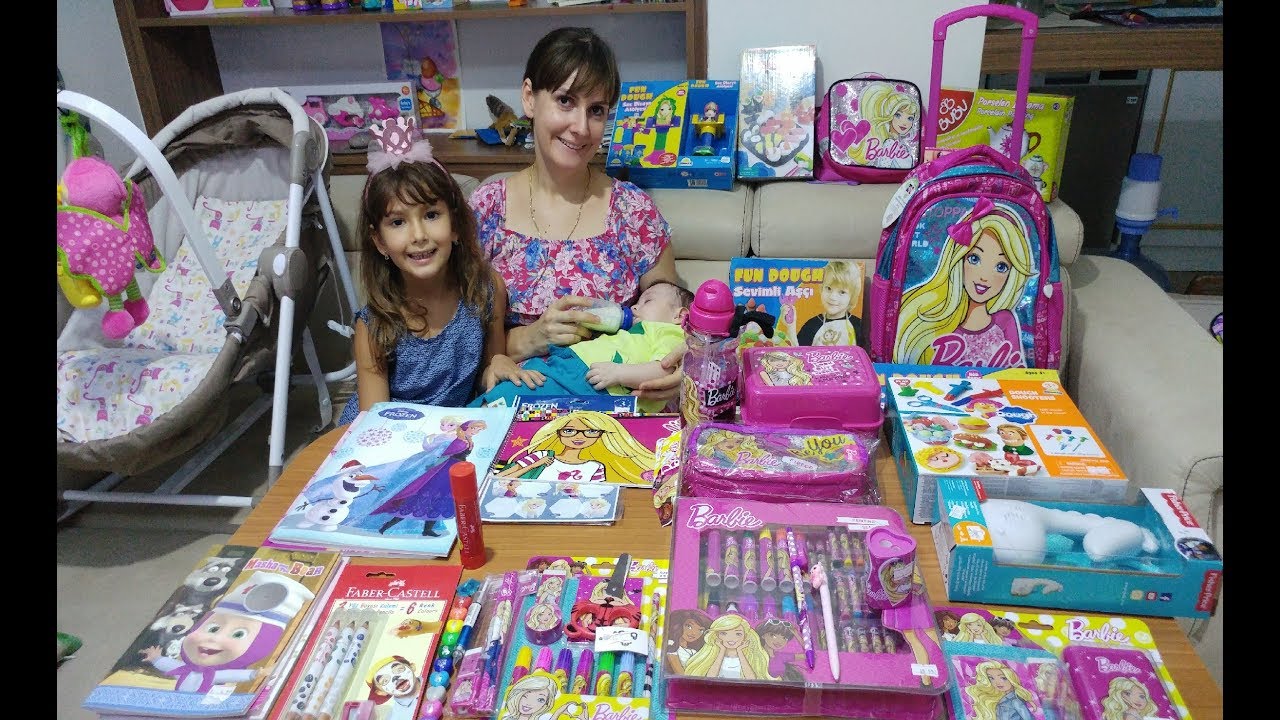 OKULA DÖNÜŞ TOYZZ SHOP KIRTASİYE ALIŞVERİŞİMİZDE ALDIKLARIMIZI OKUL ÇANTASINA YERLEŞTİRİYORUZ.