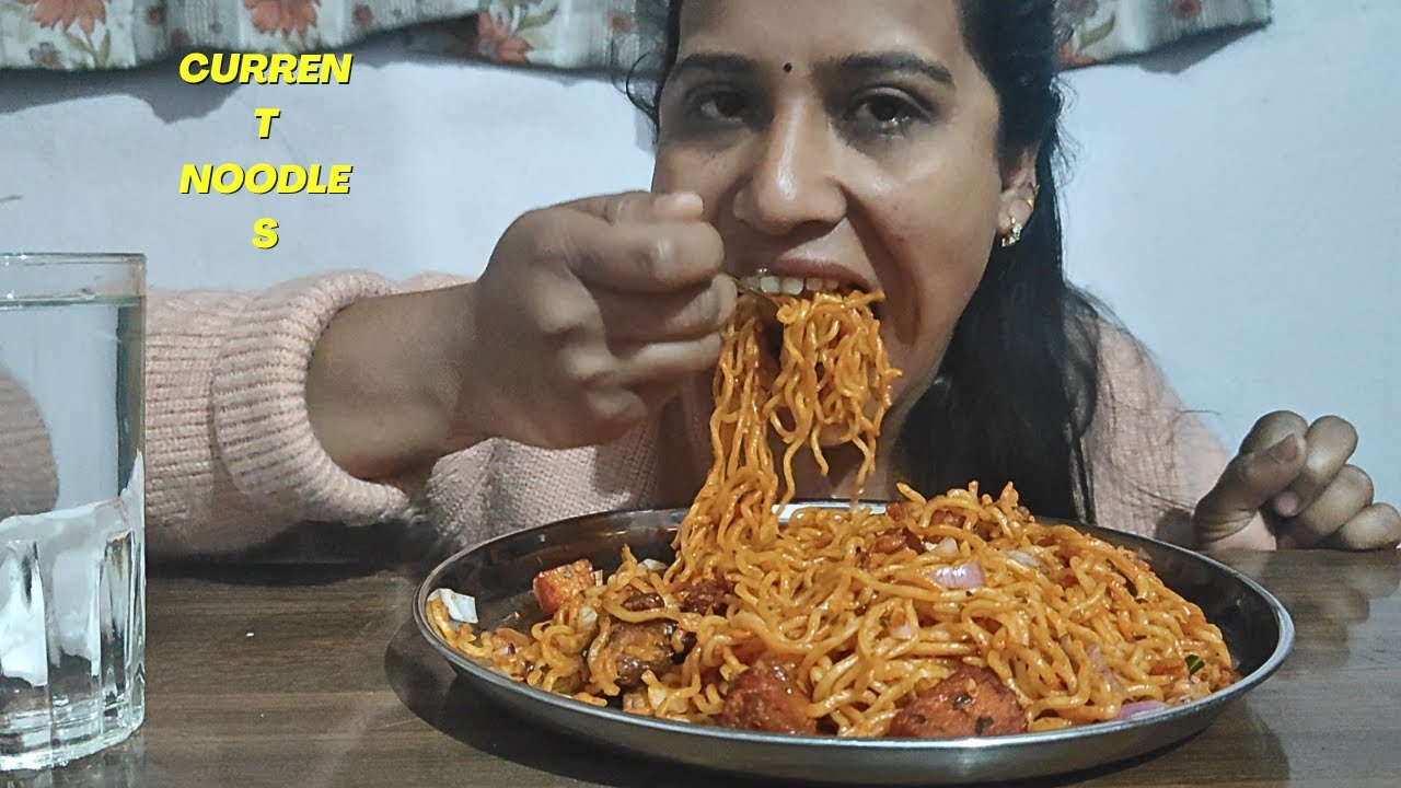 #Spicy current noodles and chicken 🍗 mukbang 🔥🤤🥵 #puja #mukbang #eatingshow #nepalieatingshow#eating