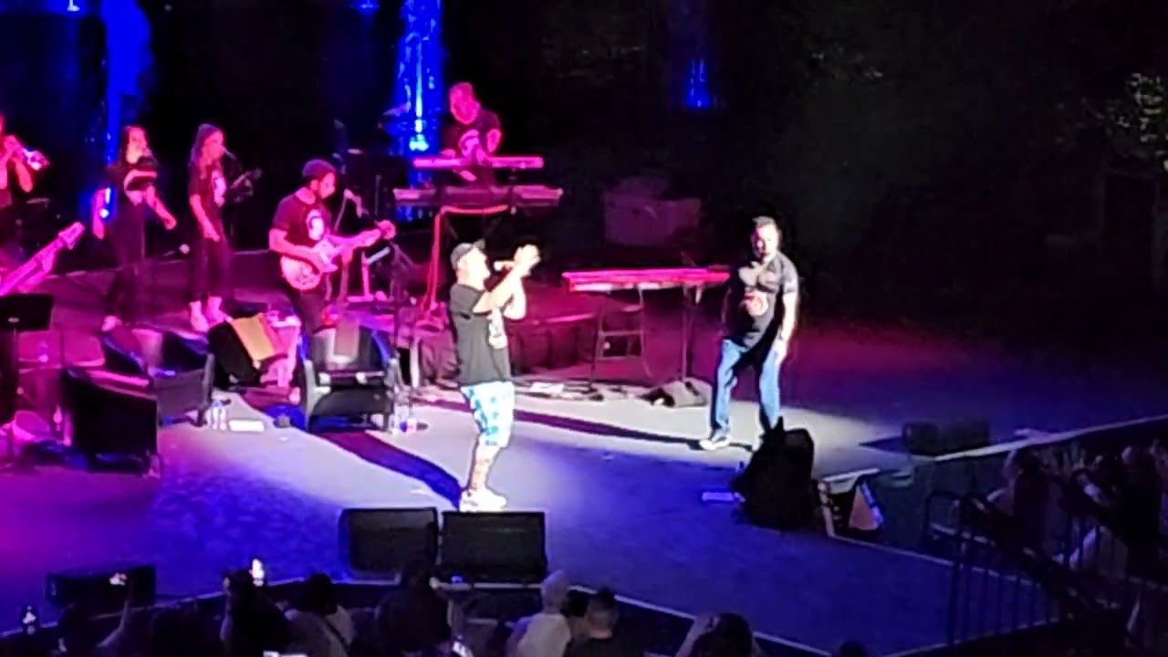 Joey Fatone and Chris Kirkpatrick of NSYNC perform 