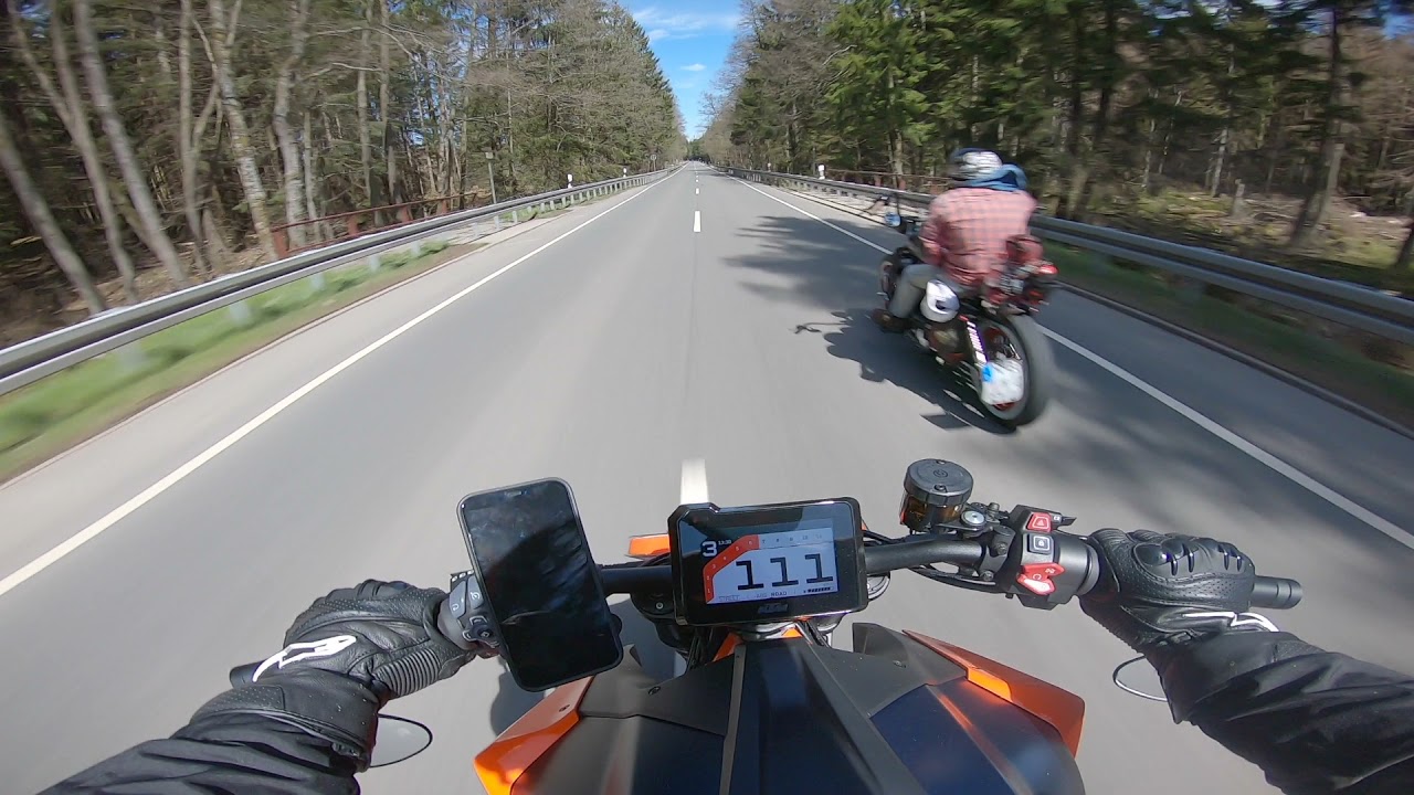 Sonntagsfahrt mit Sonntagsfahrern - KTM Superduke 1290 R 2020 - SC Project Slip on
