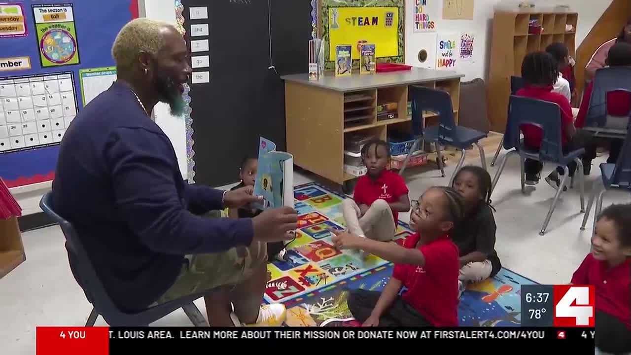 St. Louis rapper highlights importance of literacy through ‘Reading With Rappers’ school program