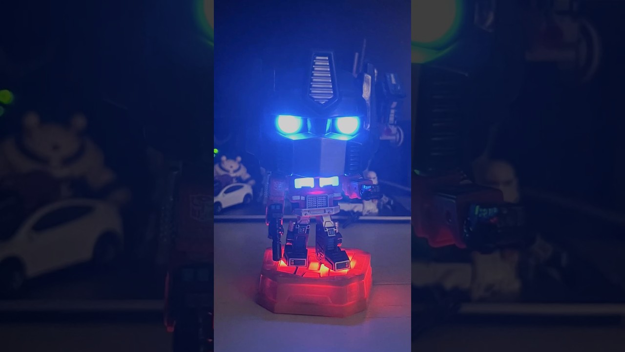 Funko shop exclusive Optimus Prime w/ Lights and sounds 