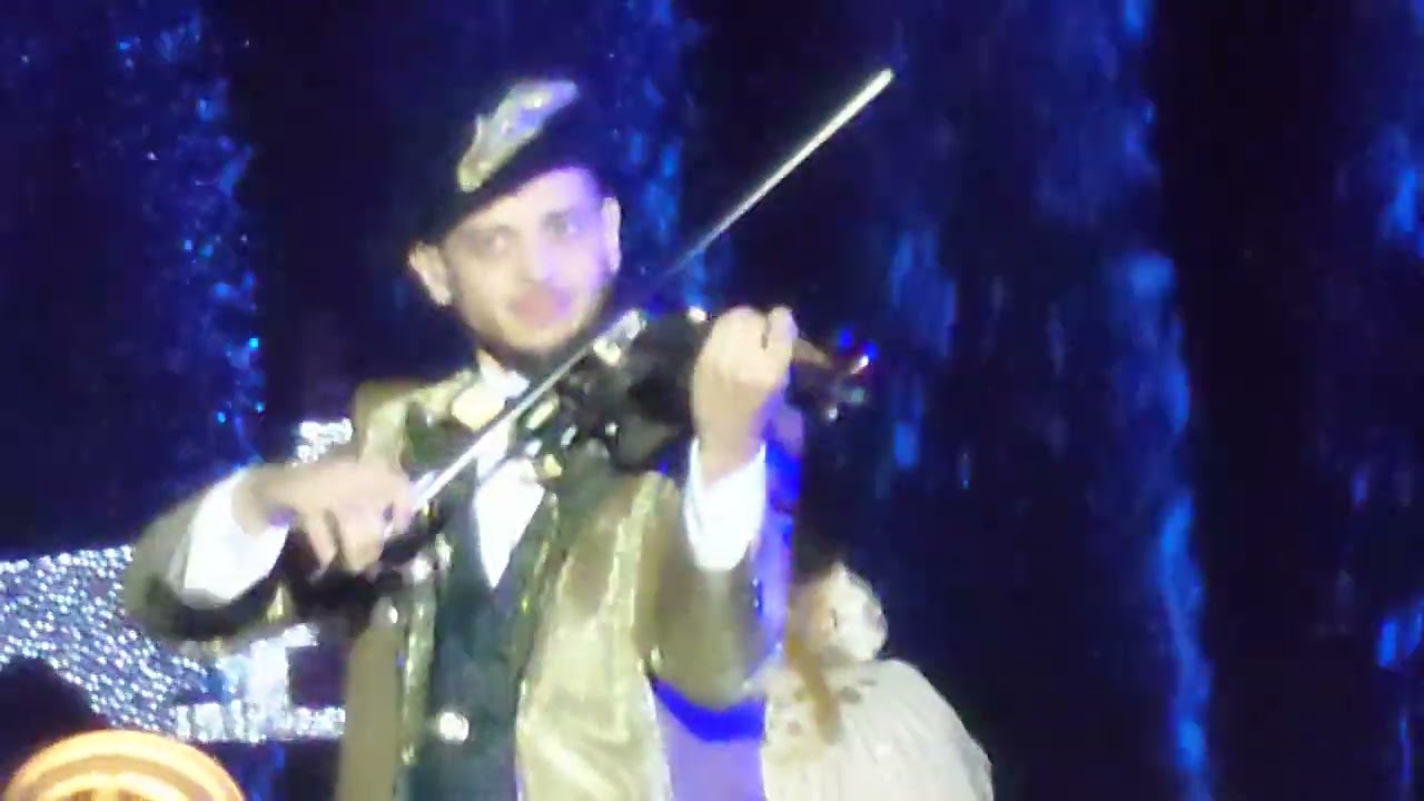 2026-02-15 Sun 20:10-20:20 Shower of Lights #huistenbosch #liveperformance #シャワーオブライツ K