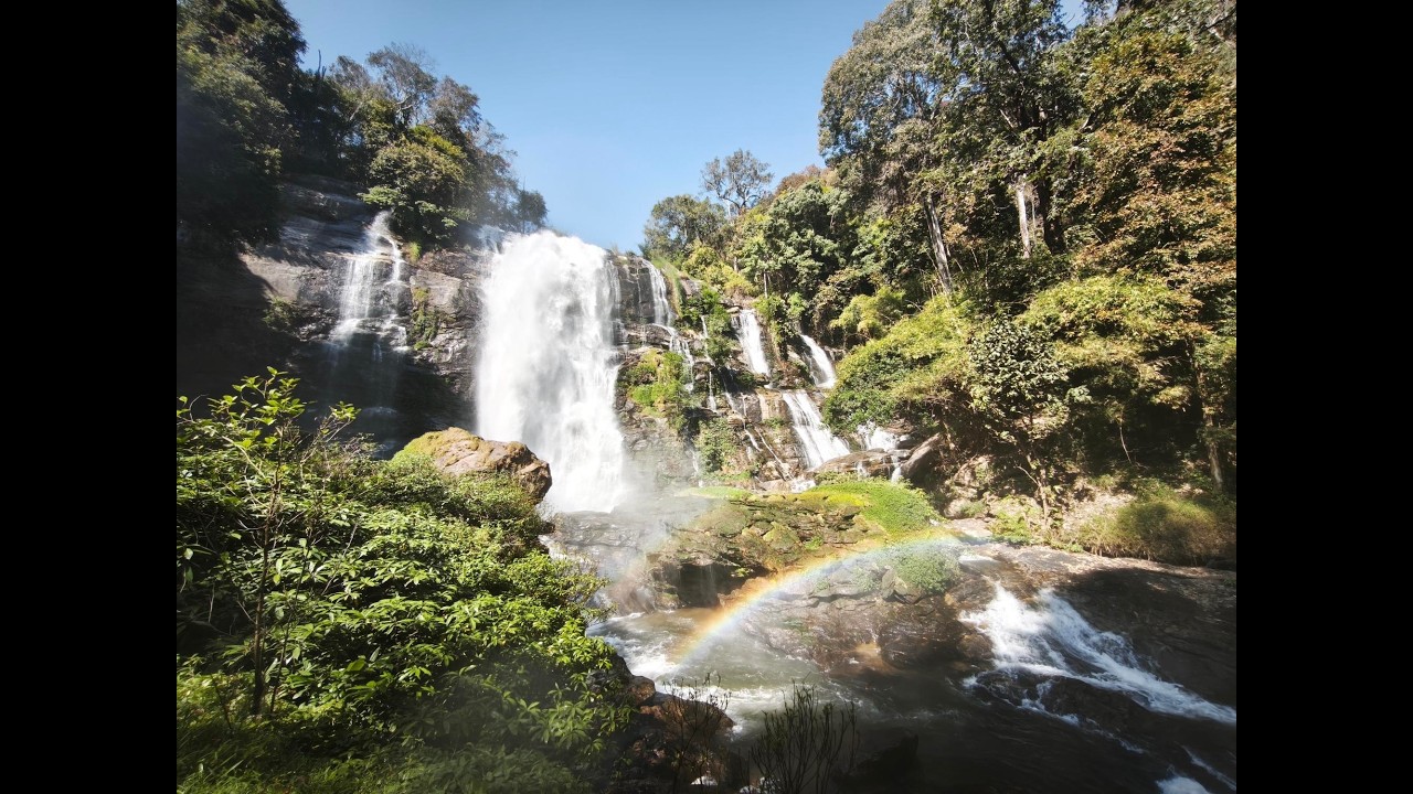 Mae Klang Wasserfall, Wachirathan Wasserfall, Dschungelwanderung
