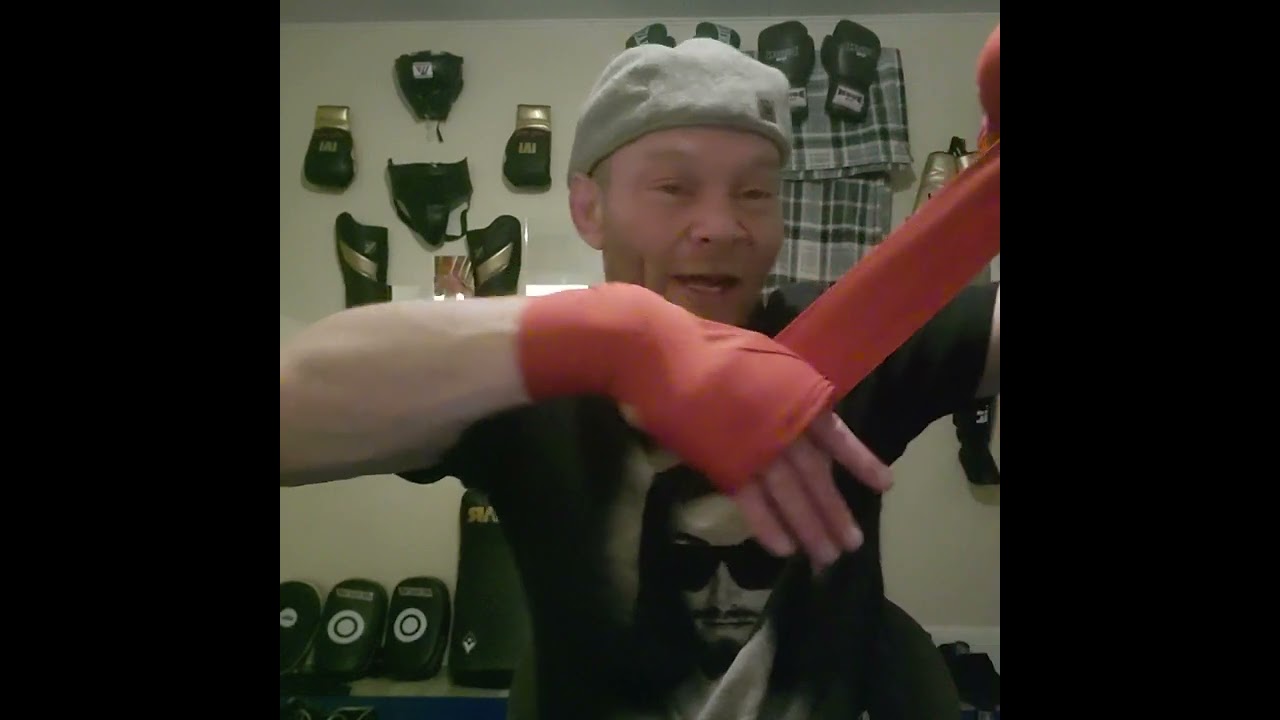 Coach Wingo Tutorial How To Wrap Hands the Best For Boxing, Kickboxing, Mma and Muay Thai