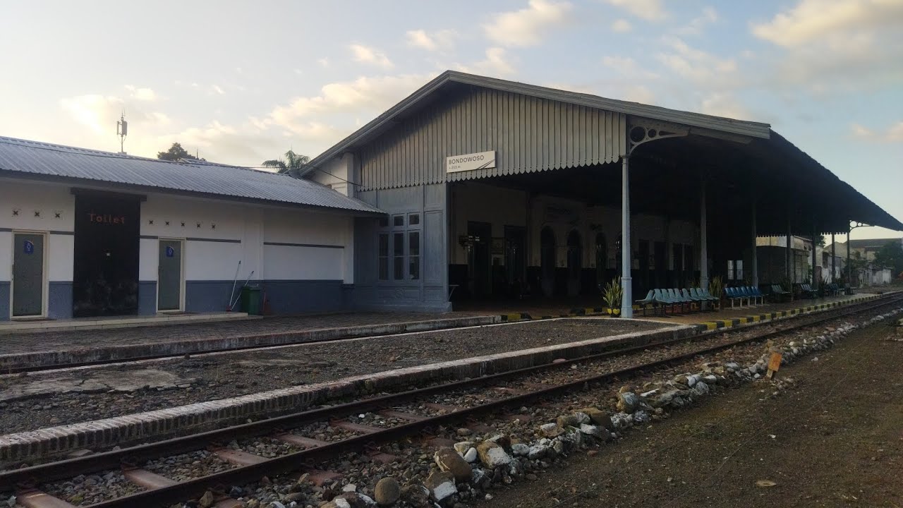 Stasiun Bondowoso! Stasiun aktif tapi jalur nonaktif | Jalur kereta api mati Kalisat - Panarukan