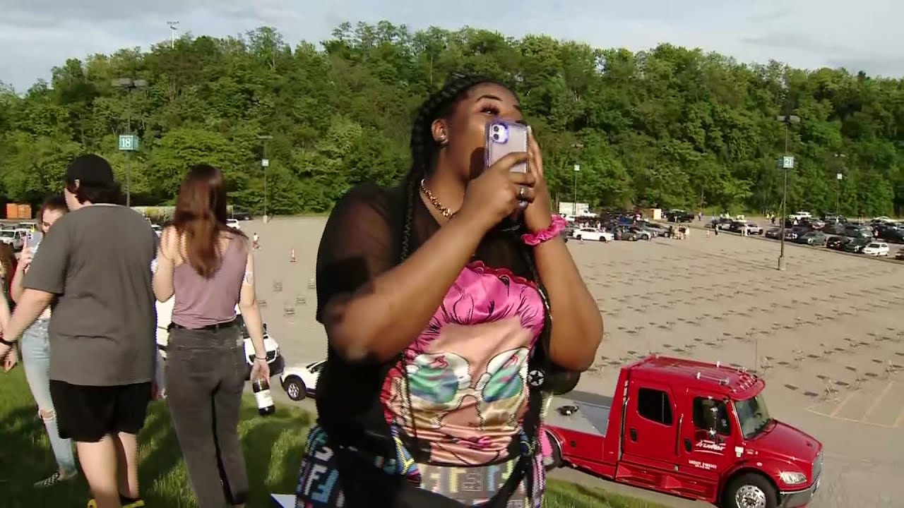 Gateway High School Class Of 2020 Holds Graduation In Monroeville Mall Parking Lot