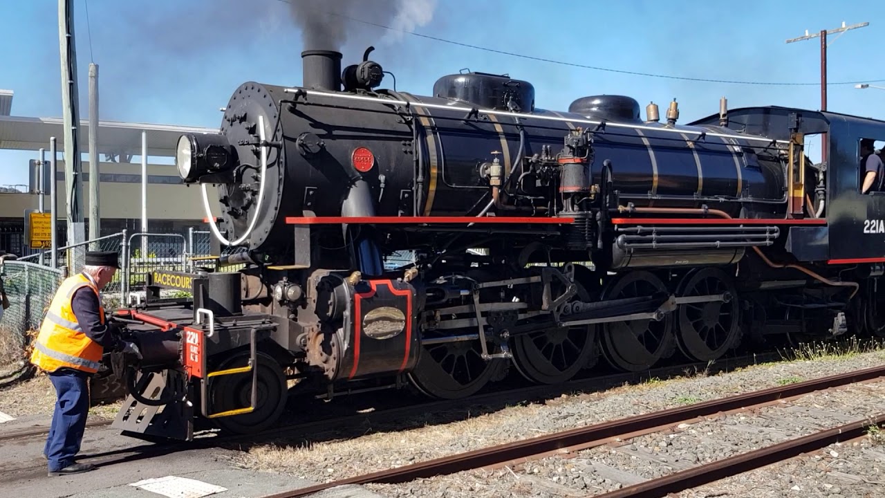 QPSR Mothers Day train at Bundamba